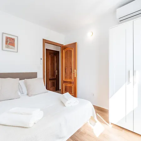 Vb Aguila 3br Beachfront Apartment Benalmadena
