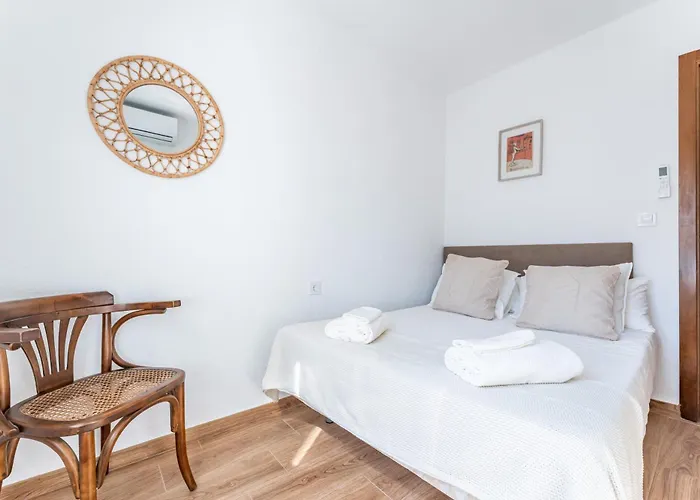 Vb Aguila 3br Beachfront Διαμέρισμα